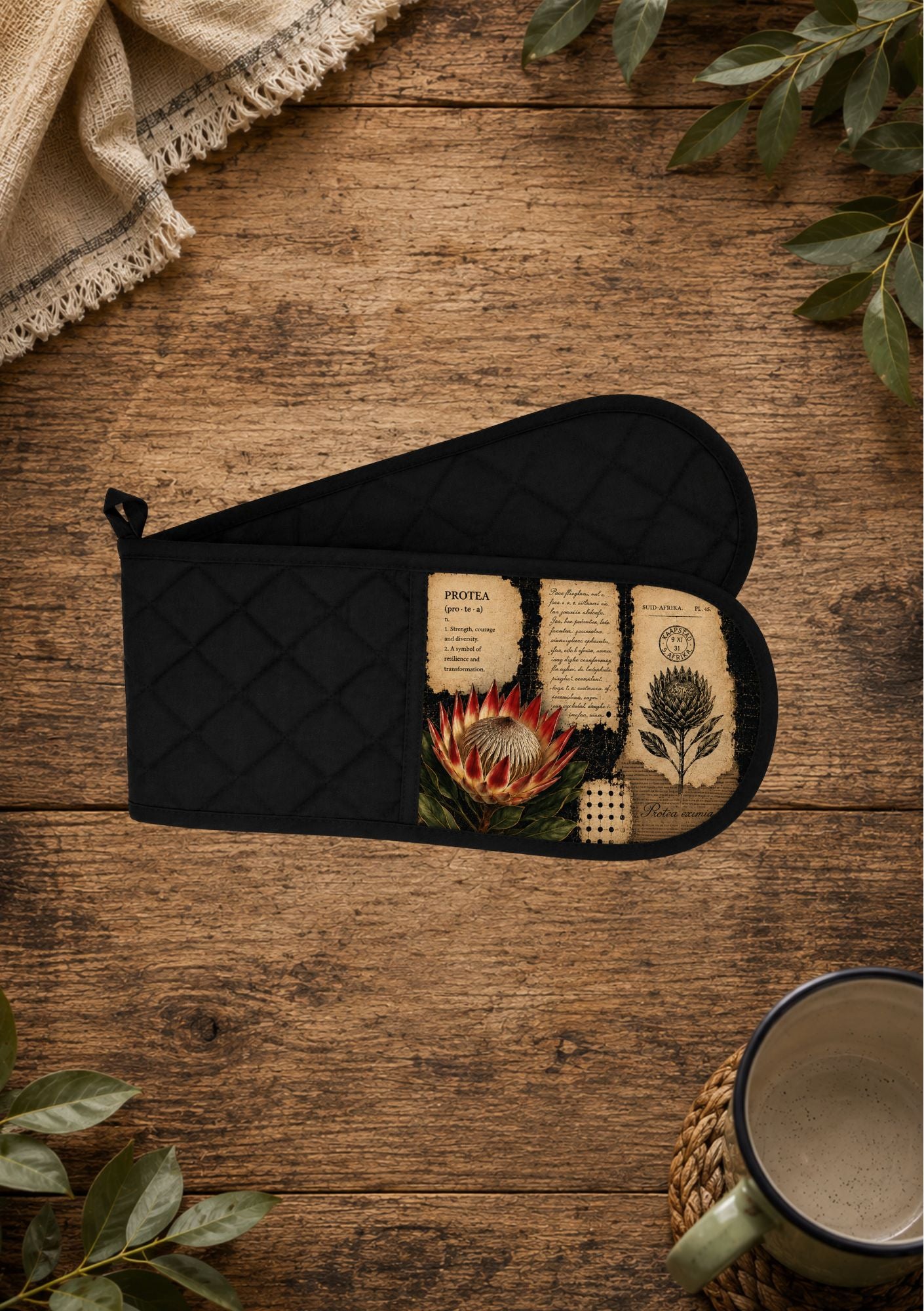 Oven Glove Black & White Protea